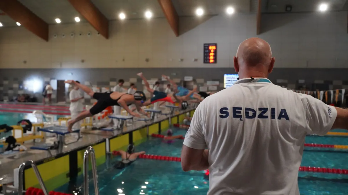 Zdjęcie: 254 pływaków na Burowcu i ponad 500 startów. Katowiczanie z medalami