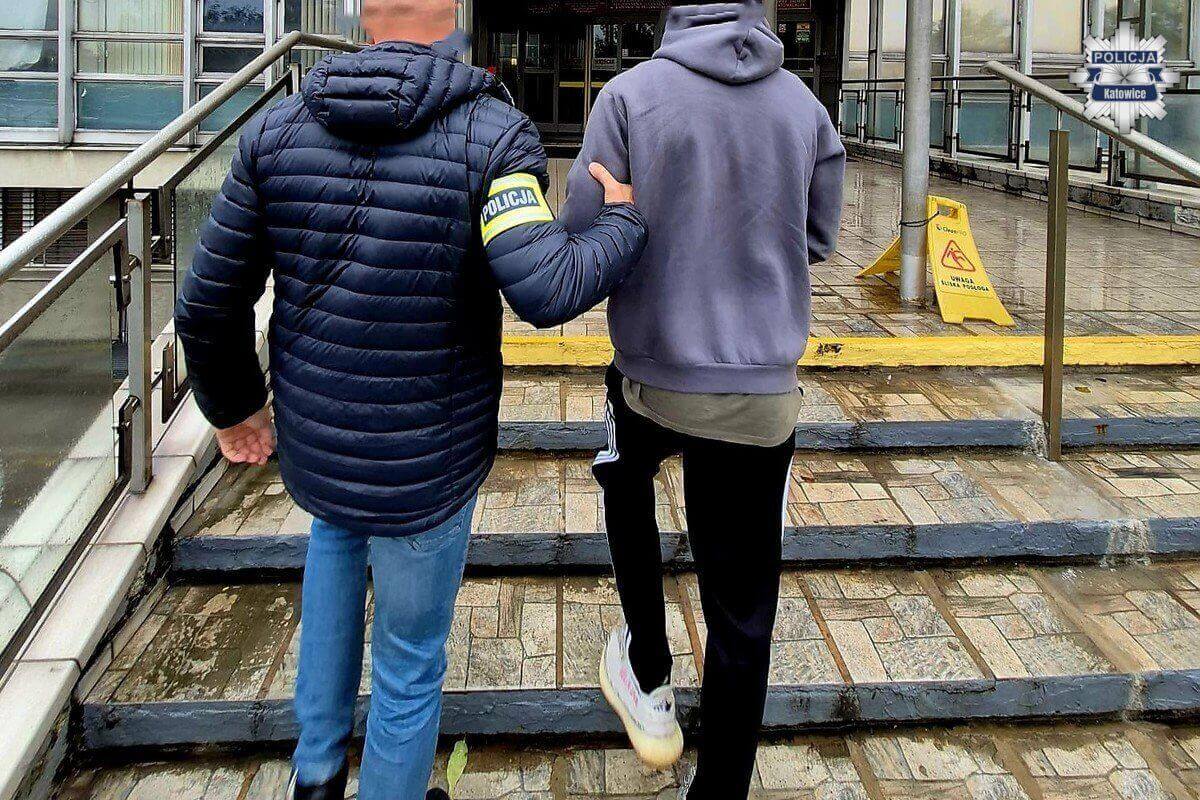 Zdjęcie 1: To jednak nie kierowca bmw zginął na autostradzie? Zatrzymano dwóch innych mężczyzn