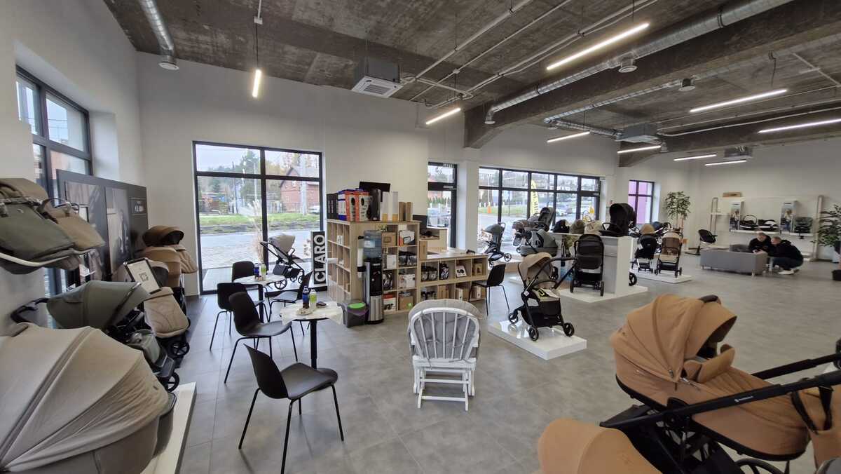 Zdjęcie 1: Bezpieczna podróż z dzieckiem. Miejsce gdzie przetestujesz wózek i dopasujesz fotelik