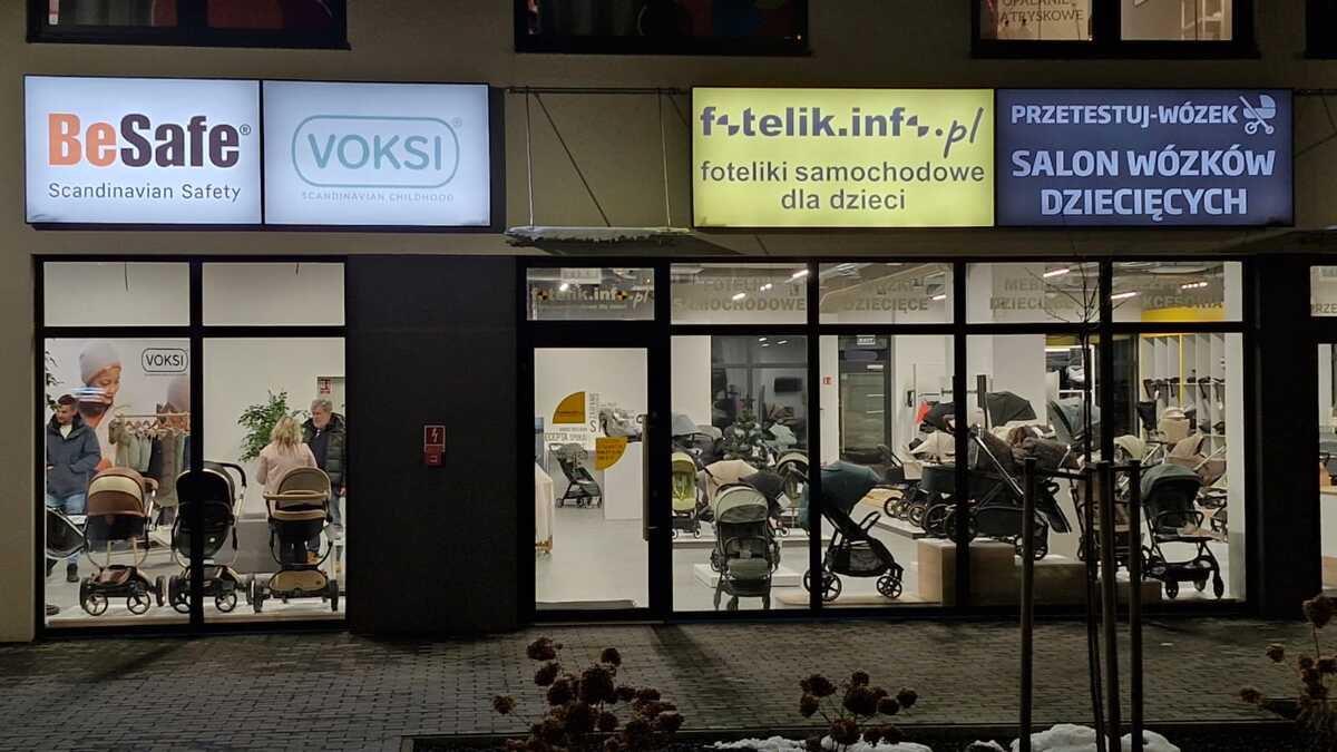 Zdjęcie 3: Bezpieczna podróż z dzieckiem. Miejsce gdzie przetestujesz wózek i dopasujesz fotelik