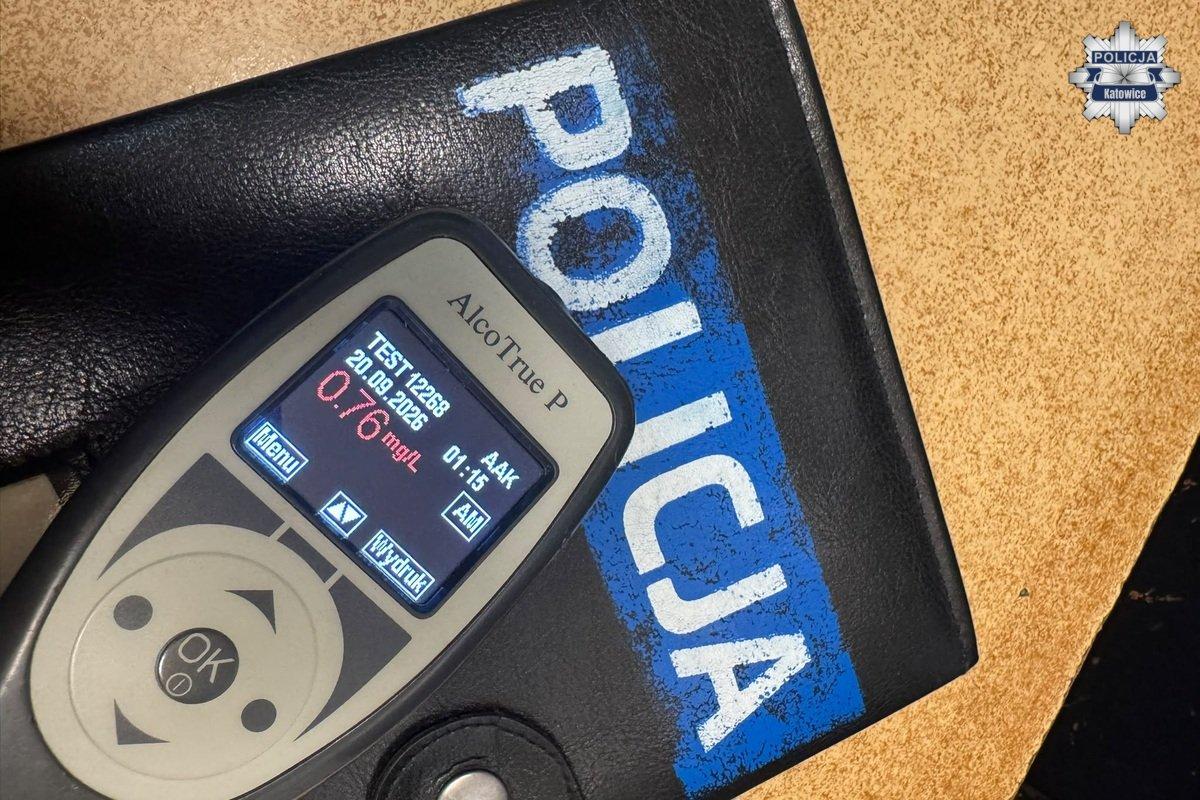 Zdjęcie 2: Pijana 43-letnia kobieta urządziła sobie rajd po katowickim Rynku