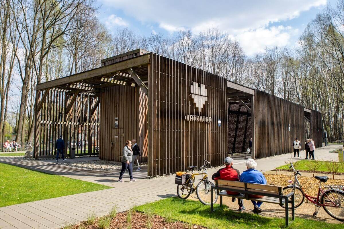 Zdjęcie 1: Solanka wraca do miasta. Katowice uruchamiają tężnię i zaczynają sezon