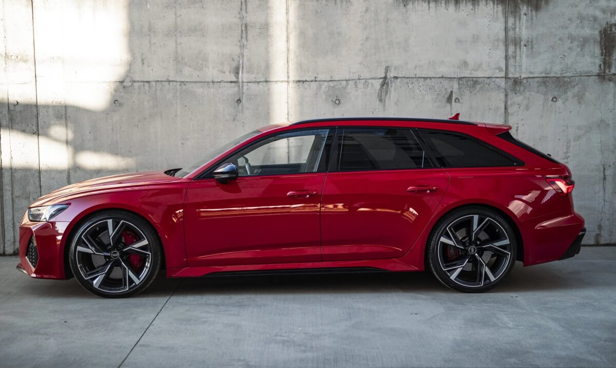 Zdjęcie 1: Wynajem samochodu sportowego w Katowicach. Jak znaleźć najbardziej różnorodną ofertę?